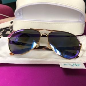 Oakley Ladies Polarized Sunglasses EUC